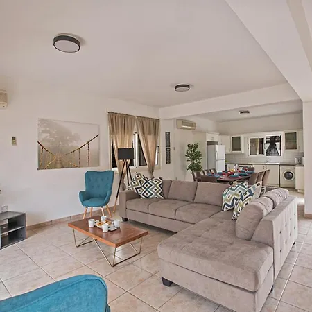 Villa Four Bedrooms 1267