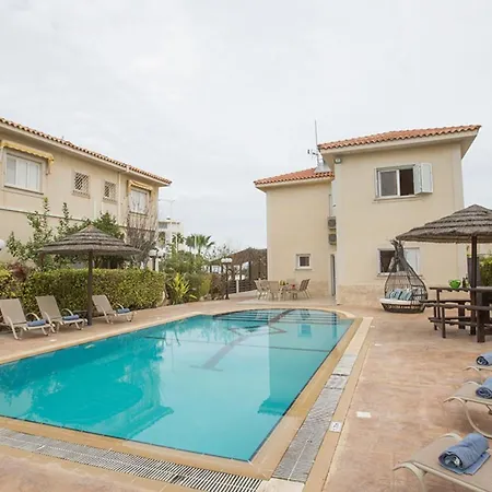 Villa Four Bedrooms 1267 Protaras
