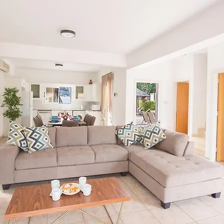 Four Bedrooms 1267 Βίλα *